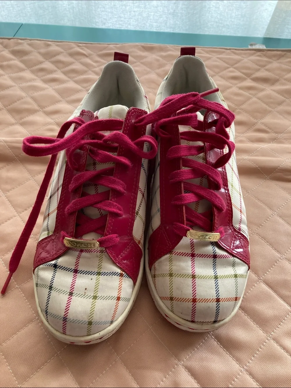 Coach Plaid Low-Top Sneakers with Fuchsia Trim size 9